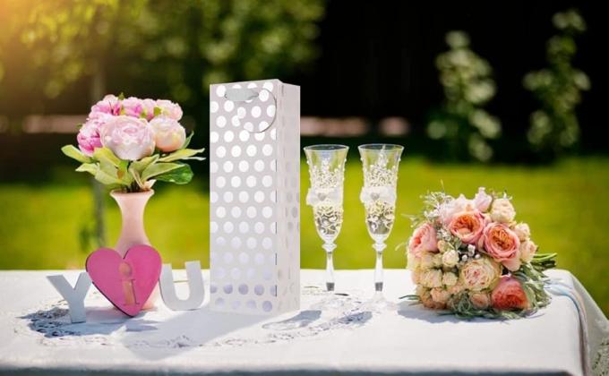 UNIQOOO silver wine bags for wedding